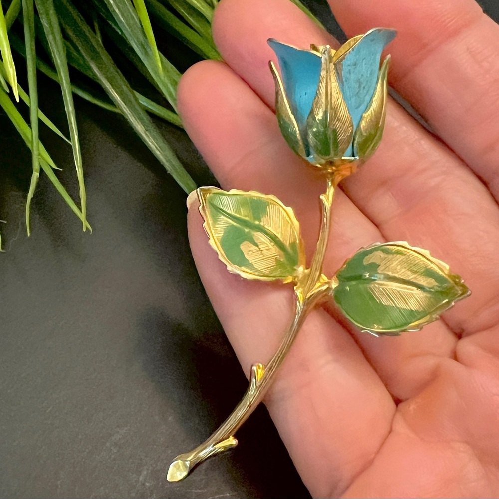 Vintage Gold and Blue Rose Brooch Pin